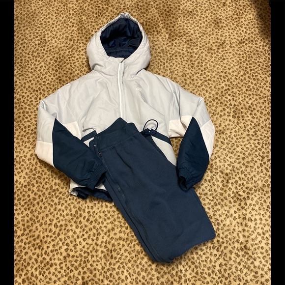 Adidas puffer jacket EUC - Picture 3 of 7
